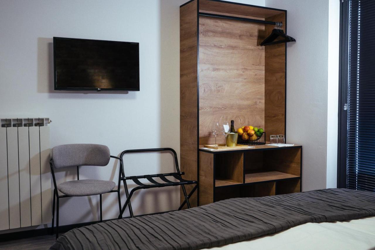 Buzinel Estate Hotel Dobrovo Ngoại thất bức ảnh