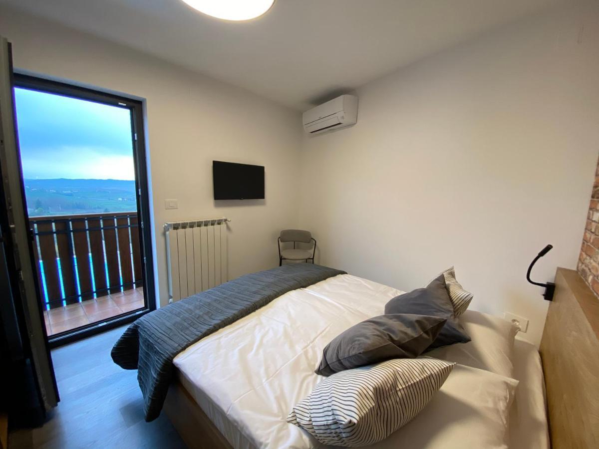 Buzinel Estate Hotel Dobrovo Ngoại thất bức ảnh